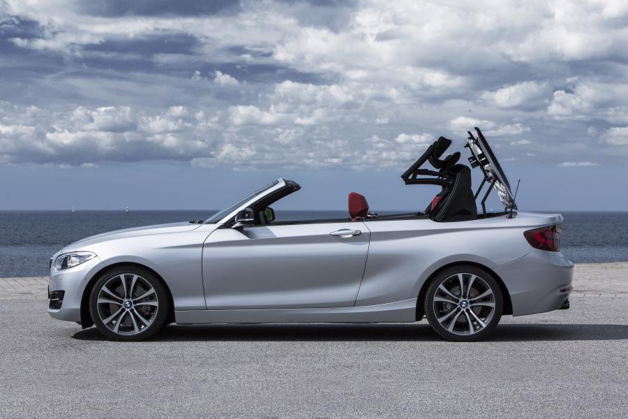  BMW 228i Convertible Sport Line 2014 года  (фото 15 из 66)